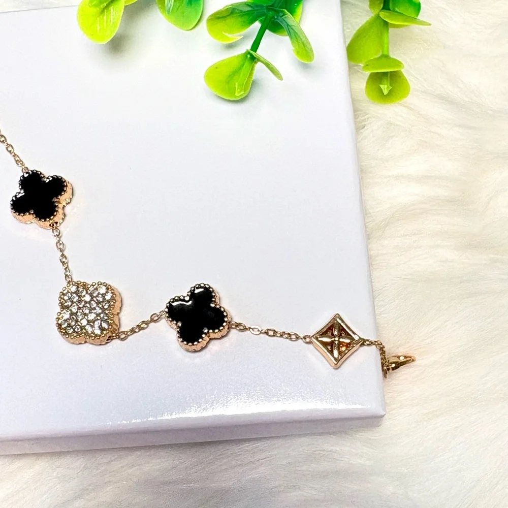 Gold Plated Black Clover Bracelet With Cluster Stones - Picture 5 of 8